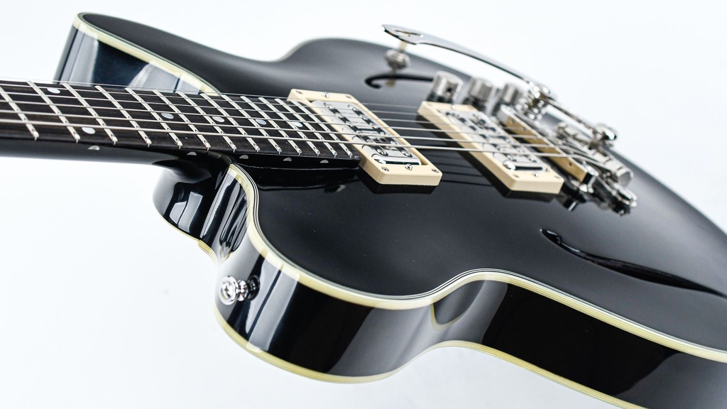 Eastman Romeo Review | GuitarPlayer